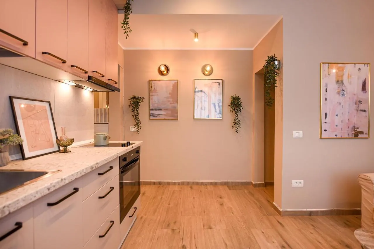 Sweet Blossom - Lovely 1Br Apt In The City Center Bucharest